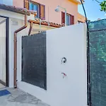 Sea Wave House